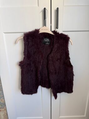 525 America Faux Fur Vest in Deep Plum